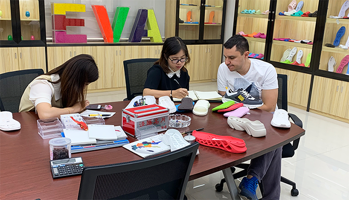 Shoes & Leather 2019 Китай